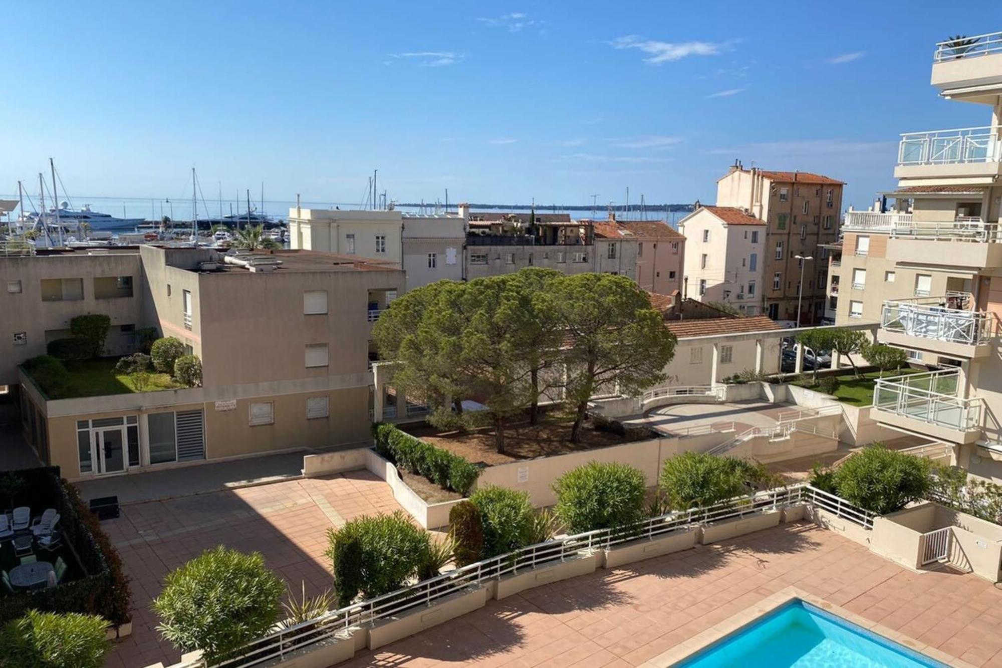 06Ai - Beautiful Renovated Studio - Sea And Pool View Vallauris Exterior photo